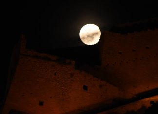 Εαρινή ισημερία με υπερπανσέληνο