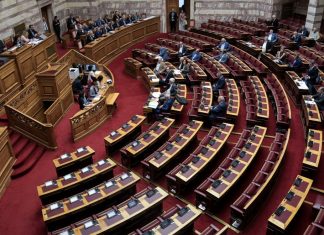 Μπούρας Αντιπρόεδρος & Λιάκος Γραμματέας της Βουλής