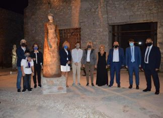Στην εγκατάσταση “Άνθρωποι στο χρόνο” η Μαρέβα Μητσοτάκη