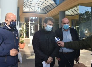 “Κανείς δεν θα κάνει του κεφαλιού του”
