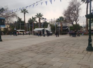 Μεγάλη προσέλευση στα rapid tests στην Ελευσίνα