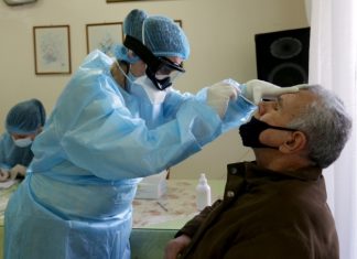 Συνεχίζονται τα δωρεάν μαζικά rapid tests