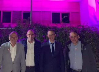 Μήνας ενημέρωσης για τον καρκίνο του μαστού: Φωταγώγηση του Λάτσειου Κέντρου Εγκαυμάτων