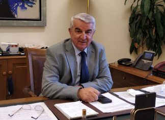 Θ. Μπούρας: Στη γιορτή του δεσμεύθηκε ότι συνεχίζει και στις επόμενες εκλογές