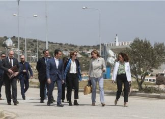 Ο Πρωθυπουργός Κ. Μητσοτάκης, οι Υπουργοί Ά. Γεωργιάδης-Κ. Σκρέκας στις εγκαταστάσεις ΔΕΣΦΑ στη Ρεβυθούσα
