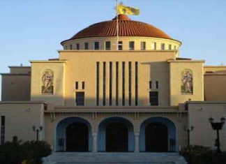 Φυγόδικος ψευδοκληρικός επανεμφανίζεται στην Ι. Μητρόπολη Κορίνθου