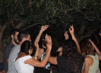 Οργή για τα ολονύκτια γλέντια ρομά: Στον αρχηγό της ΕΛΑΣ ο Δήμαρχος Φυλής