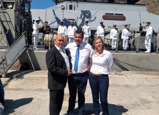 Την πλατεία του Καστελλόριζου κατασκεύασε ο Δήμος Φύλης