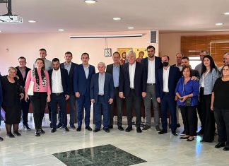 Στη Μάνδρα ο Γενικός Γραμματέας της ΝΔ Παύλος Μαρινάκης