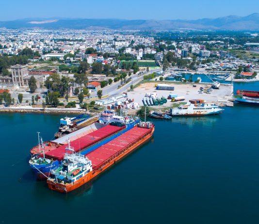 Παραχώρηση 9,5 στρεμμάτων του παραλιακού μετώπου της Ελευσίνας στην HEC από τον ΟΛΕ – Έντονες αντιδράσεις