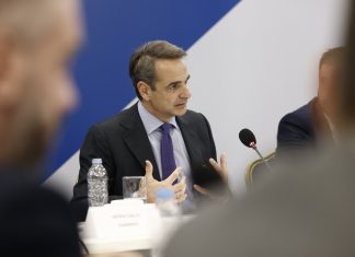 Εκλογές Απρίλιο-Μάιο: “Ελάτε να συνεχίσετε τη δουλειά σας”