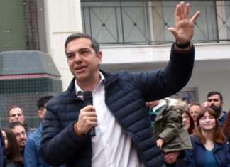 O Aλέξης Τσίπρας στην Ελευσίνα: Στις 22 Μαΐου μπορεί και πρέπει να υπάρξει κυβέρνηση συνεργασίας όλων των προοδευτικών δυνάμεων