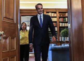 Ο Κυριάκος Μητσοτάκης στον Ασπρόπυργο