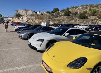 To “Porsche Club” στην Πάχη Μεγάρων και στο “Le Mirage” (video)
