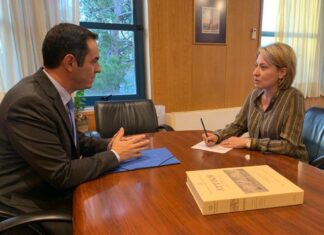 Σε εκκρεμότητα ο νέος Προαστιακός