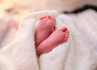 Aύξηση επιδόματος γέννησης – Φτάνει στα 2.400 ευρώ