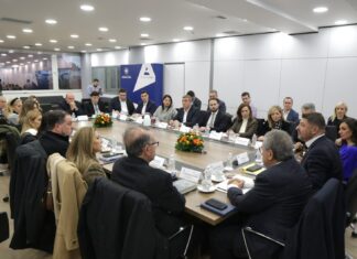 Πρώτη τακτική σύσκεψη του Περιφερειάρχη Αττικής με τους Αντιπεριφερειάρχες