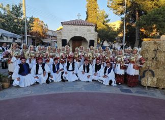 Αφιέρωμα στα αγροτικά τραγούδια με τον Σπύρο Μπρέμπο στην εκδήλωση λήξης του “Αλκάθους και Καρία” – Βίντεο