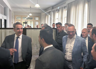 Ο Πρωθυπουργός Κυριάκος Μητσοτάκης στο Υπουργείο Υγείας