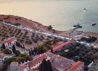 Γιορτάζει η Παναγία Φανερωμένη
