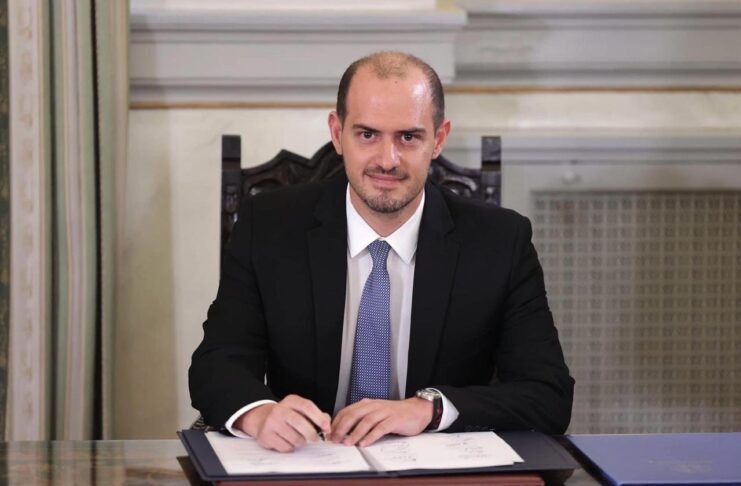 Καλά στην υγεία του ο Γιώργος Κώτσηρας – Ενιωσε αδιαθεσία στη Βουλή