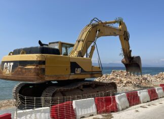 Ξεκίνησαν τα έργα στην παραλία Βαρέας Μεγάρων (βίντεο)