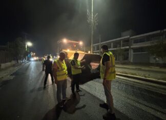 Κλεάνθης Βαρελάς: «Η ενεργειακή αναβάθμιση του φωτισμού και οι εργασίες συντήρησης και αποκατάστασης του οδικού δικτύου της Περιφερειακής ενότητας Δυτικής Αττικής συμβάλουν σημαντικά στην οδική ασφάλεια»