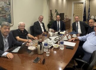 Απόδοση του παραλιακού μετώπου στους Δήμους: Συνάντηση Δημάρχων Δυτικής Αττικής με τον Υφυπουργό Γ. Κώτσηρα και τον Γενικό Γραμματέα Δημόσιας Περιουσίας