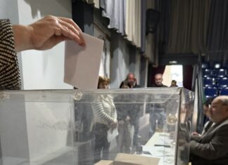Εκλογές για το συνέδριο του ΠΑΣΟΚ – Ποιοι εκλέγονται – Πού είχε περισσότερη συμμετοχή