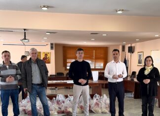 Σταμάτης Πουλής: “Δράση προσφοράς-Δίπλα στις οικογένειες της Δυτικής Αττικής”