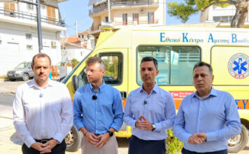 Σταμάτης Πουλής: “Παραδώσαμε νέο ασθενοφόρο και στον Δήμο Μάνδρας Ειδυλλίας”